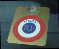 Cocarde tricolore plexi pour voiture Maire